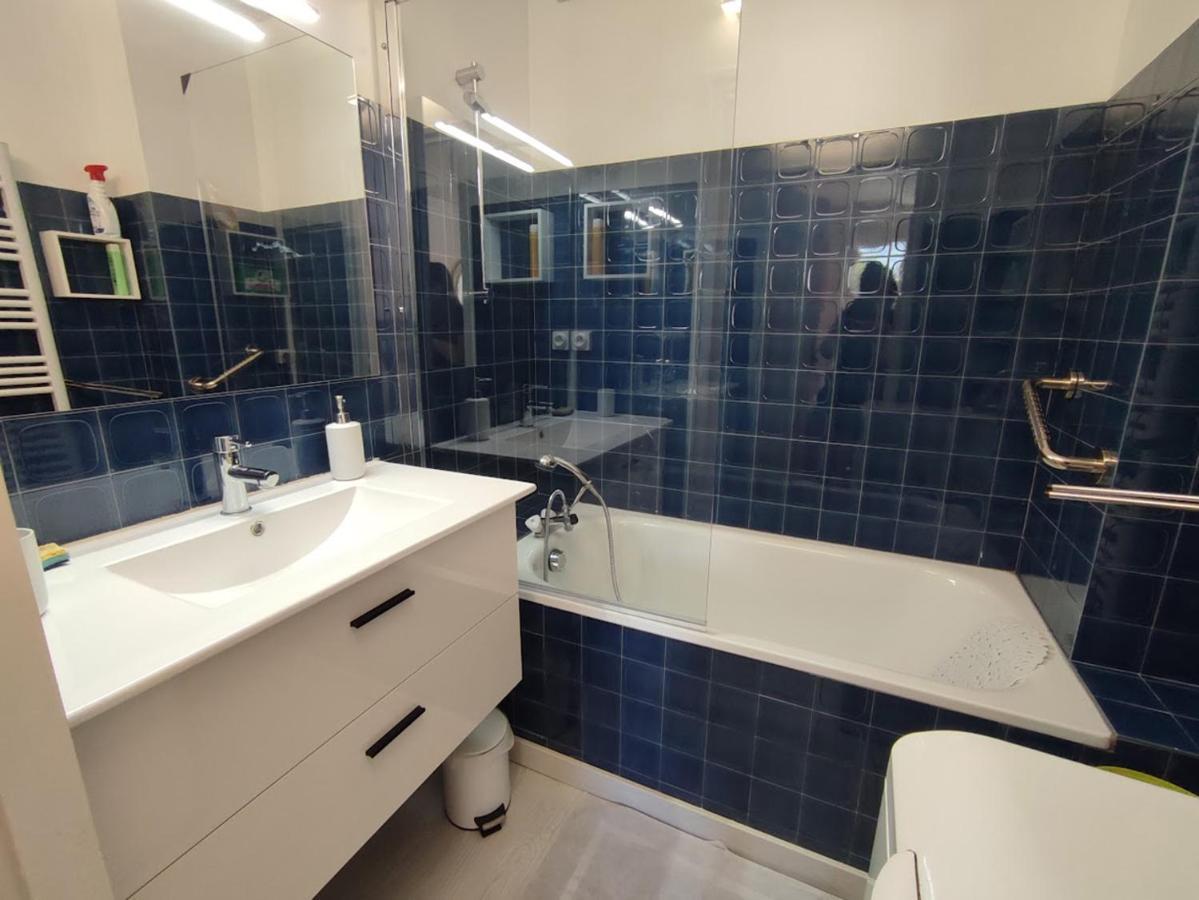 Chez Dominique, T2, Centre Ville, Vue Montagne, Wifi, 4 Personnes Bagnères-de-Luchon المظهر الخارجي الصورة