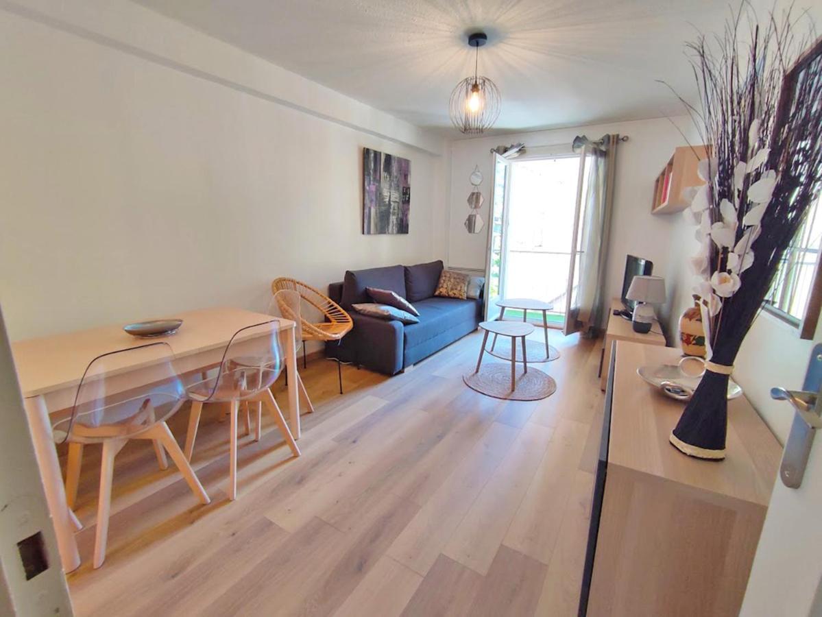 Chez Dominique, T2, Centre Ville, Vue Montagne, Wifi, 4 Personnes Bagnères-de-Luchon المظهر الخارجي الصورة