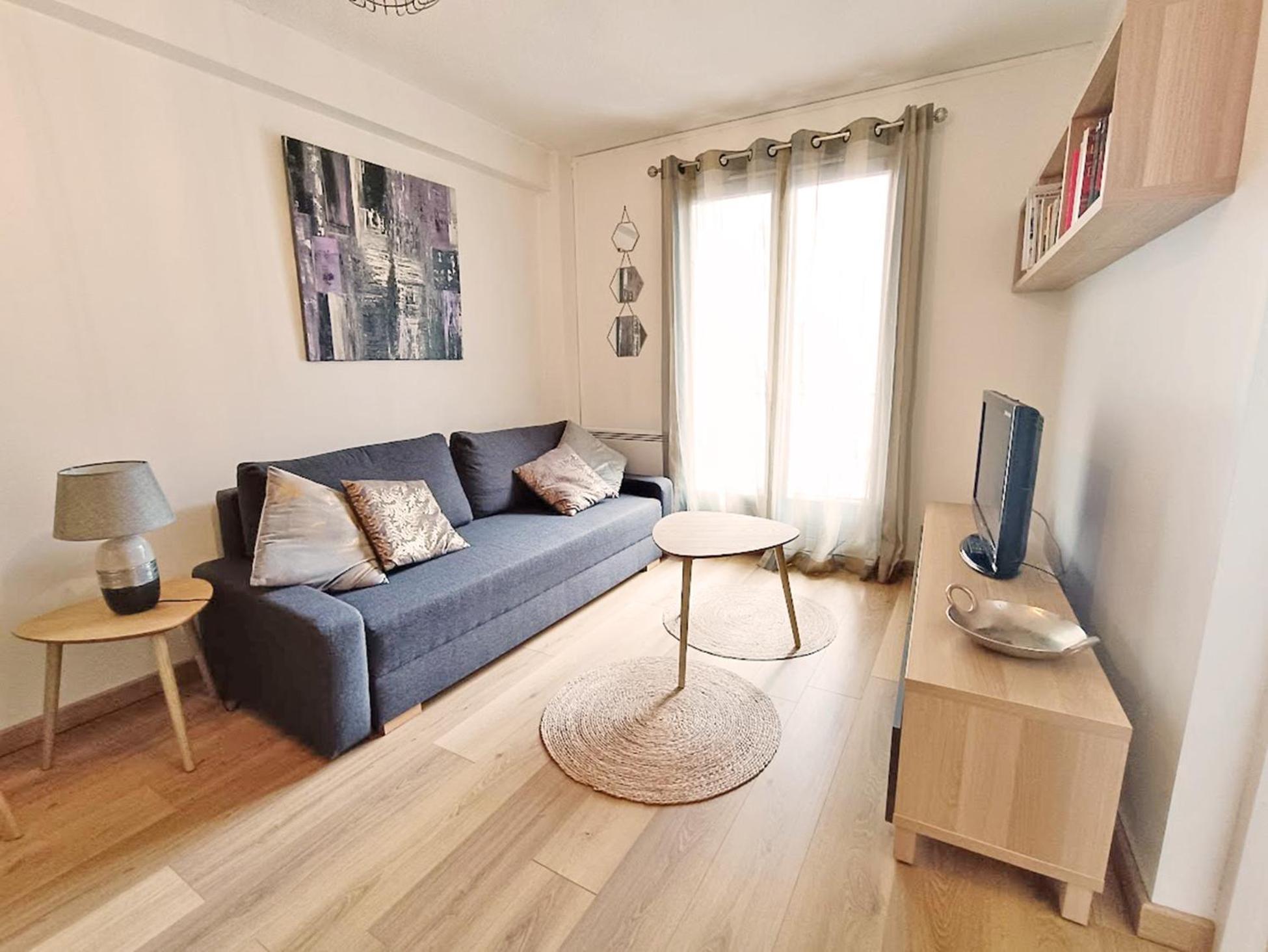 Chez Dominique, T2, Centre Ville, Vue Montagne, Wifi, 4 Personnes Bagnères-de-Luchon المظهر الخارجي الصورة